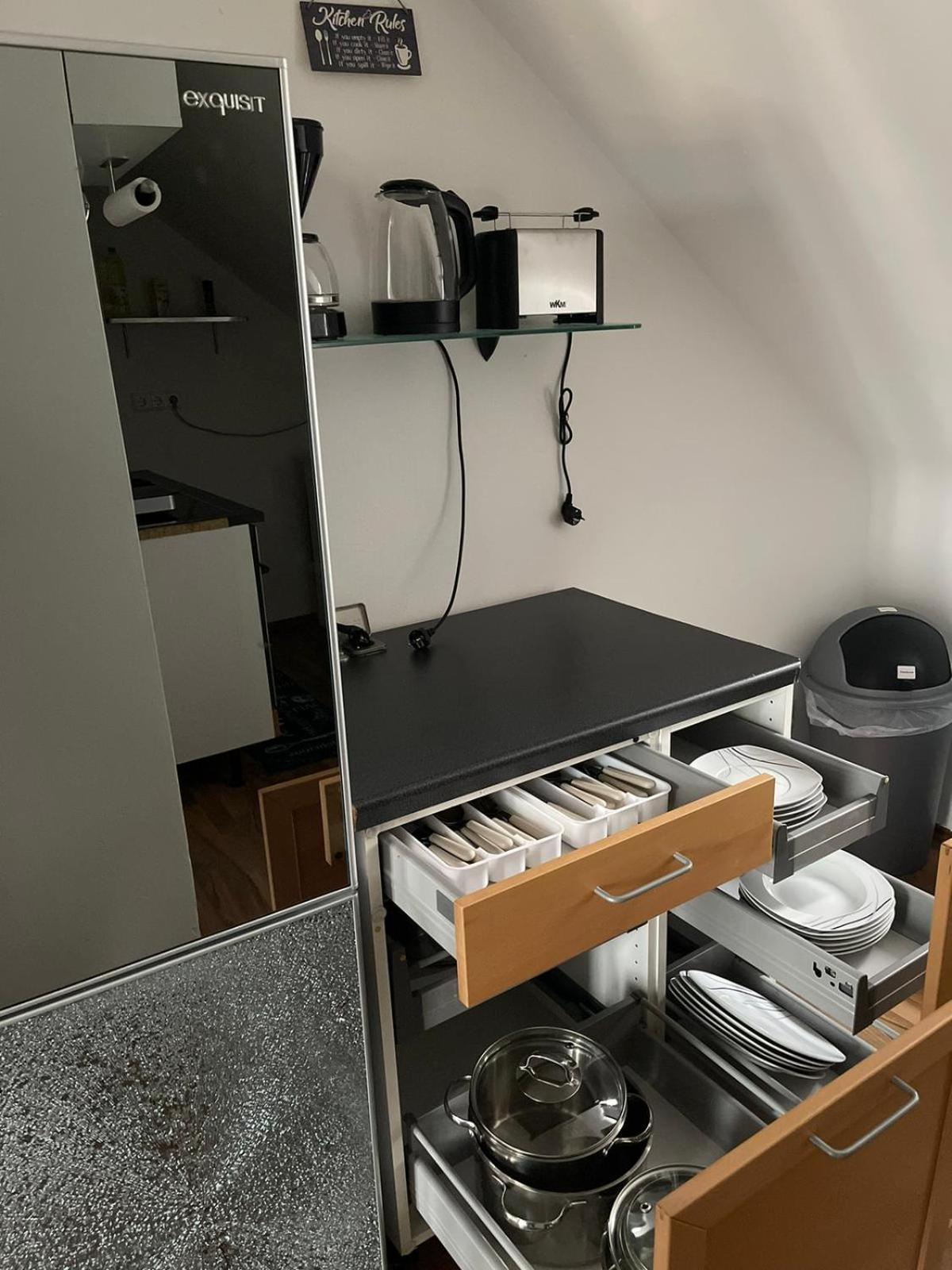 Geraeumige 3-Zimmer-Ferienwohnung Im Herzen Von Kassel Eksteriør billede