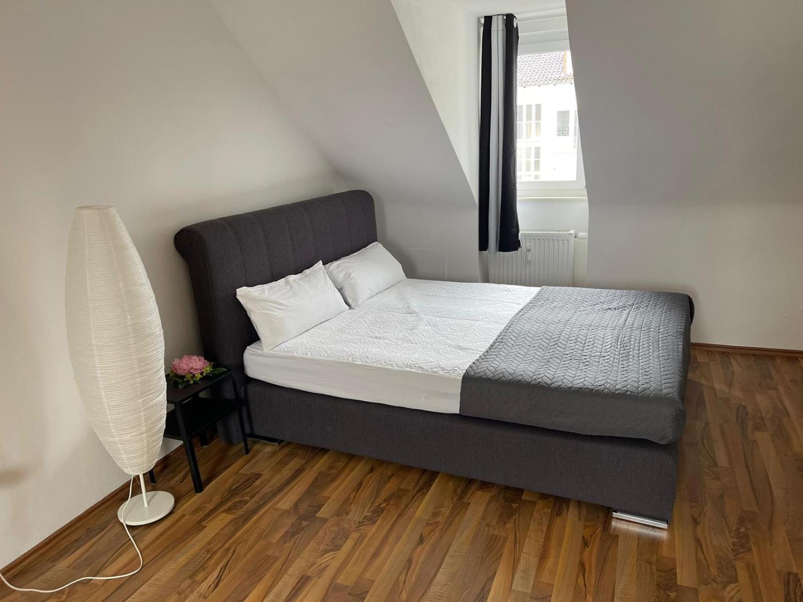 Geraeumige 3-Zimmer-Ferienwohnung Im Herzen Von Kassel Eksteriør billede