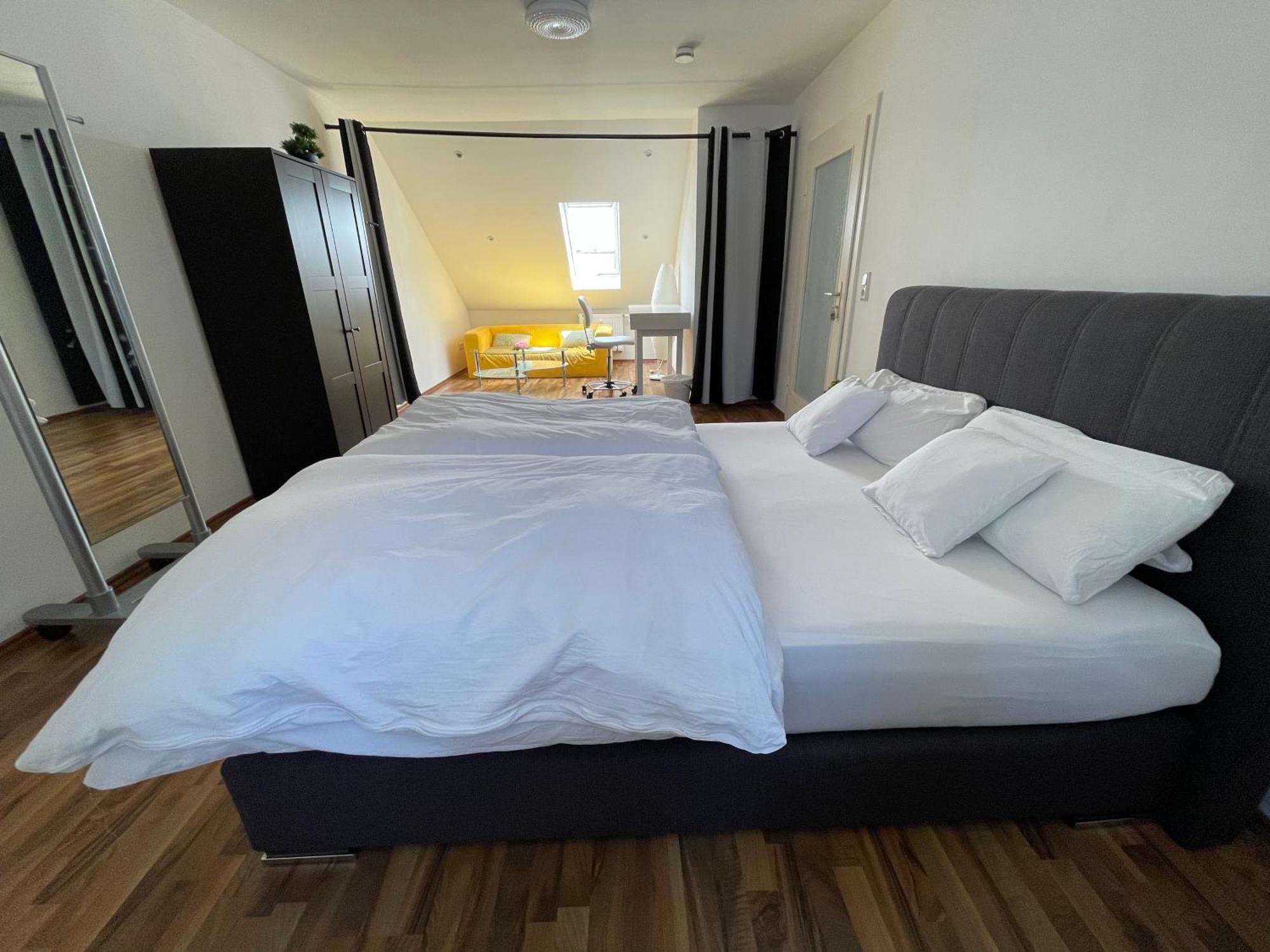 Geraeumige 3-Zimmer-Ferienwohnung Im Herzen Von Kassel Eksteriør billede