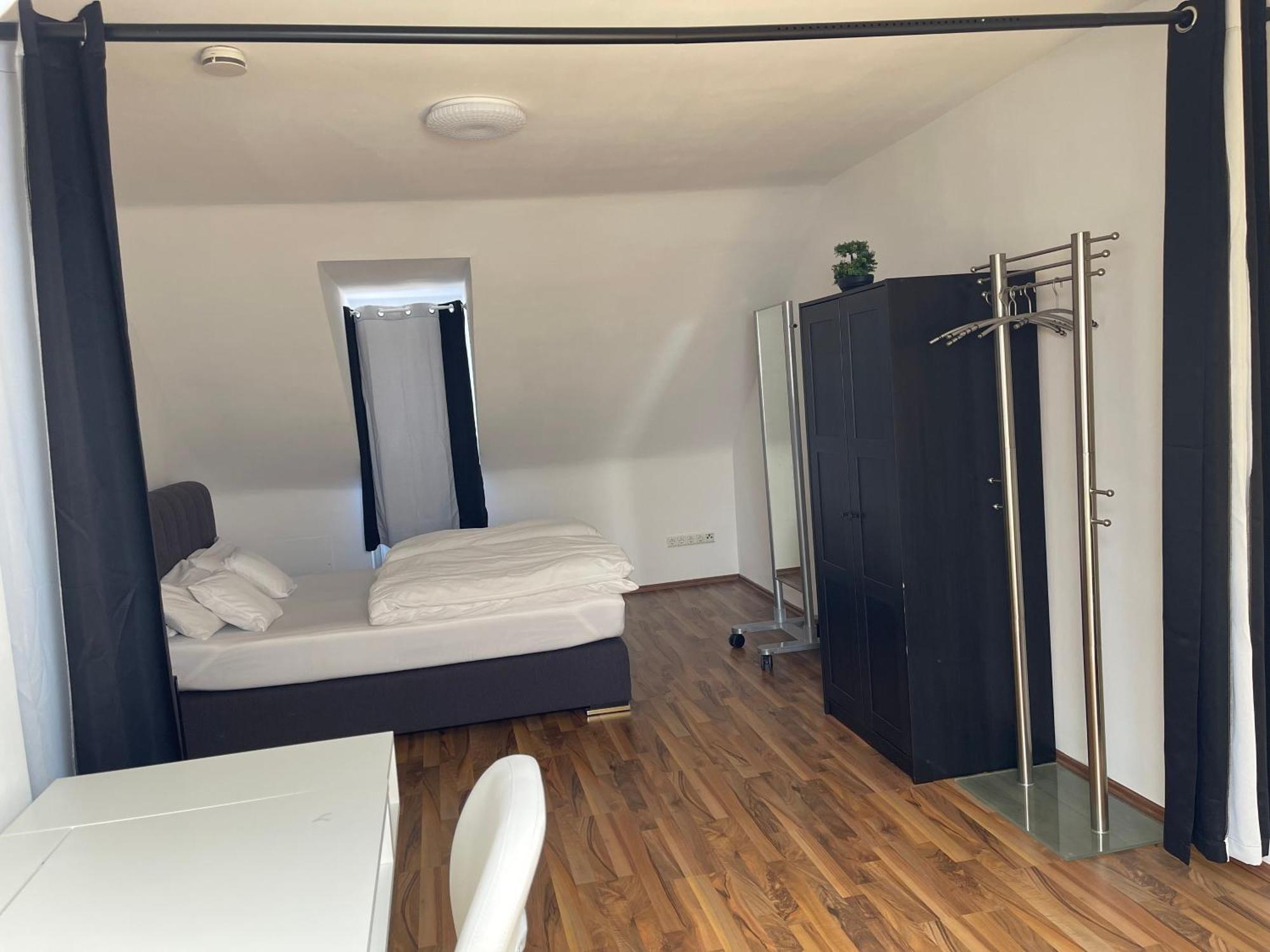 Geraeumige 3-Zimmer-Ferienwohnung Im Herzen Von Kassel Eksteriør billede