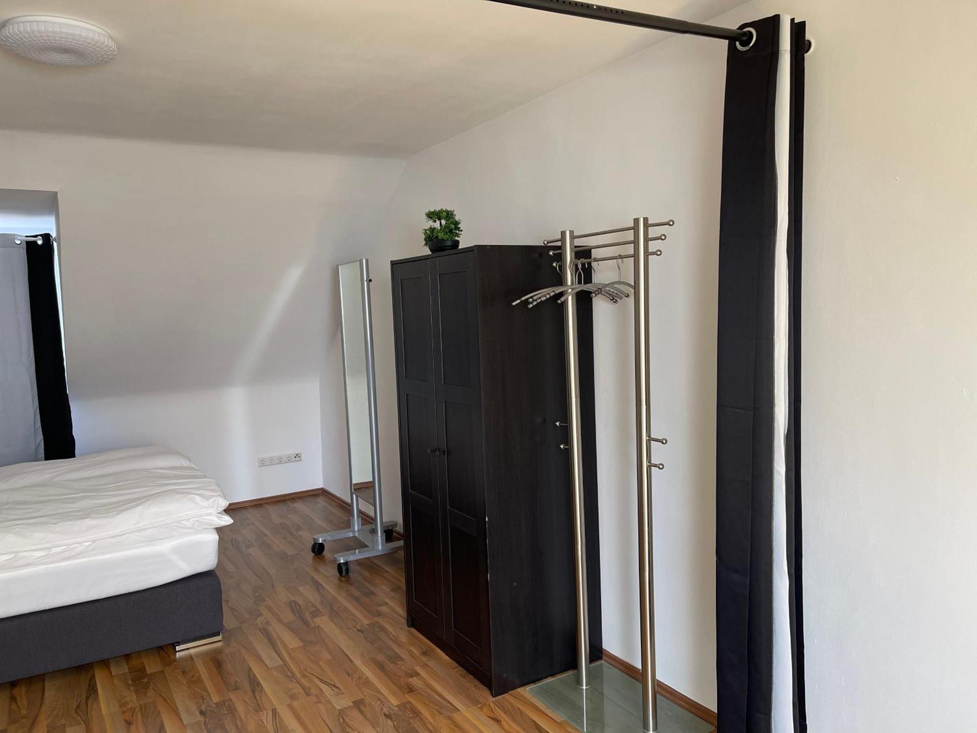 Geraeumige 3-Zimmer-Ferienwohnung Im Herzen Von Kassel Eksteriør billede