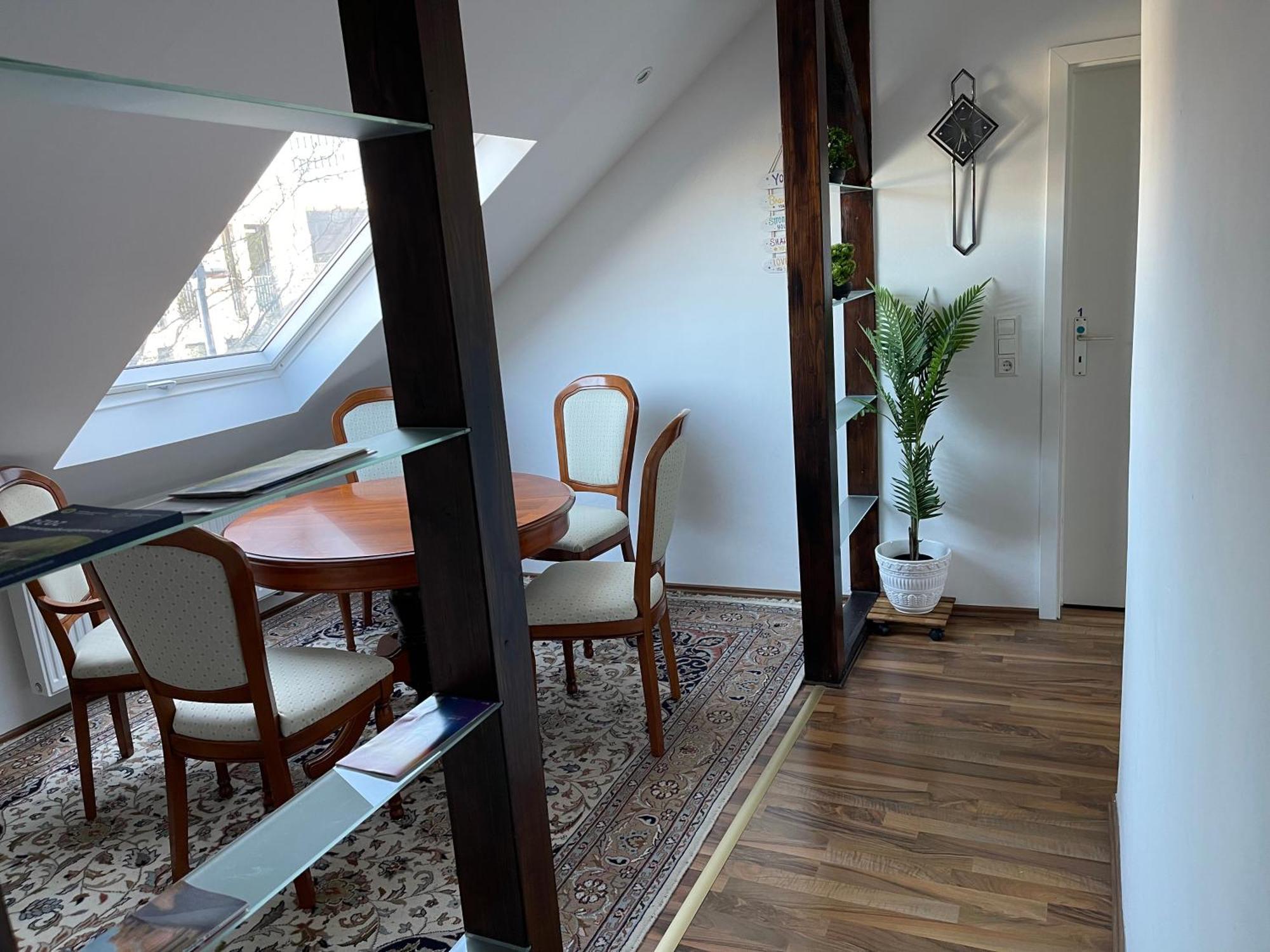 Geraeumige 3-Zimmer-Ferienwohnung Im Herzen Von Kassel Eksteriør billede